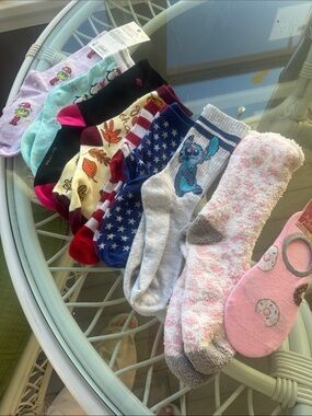 Mixed Novelty Socks Bundle - Pink, Blue, Gray, White